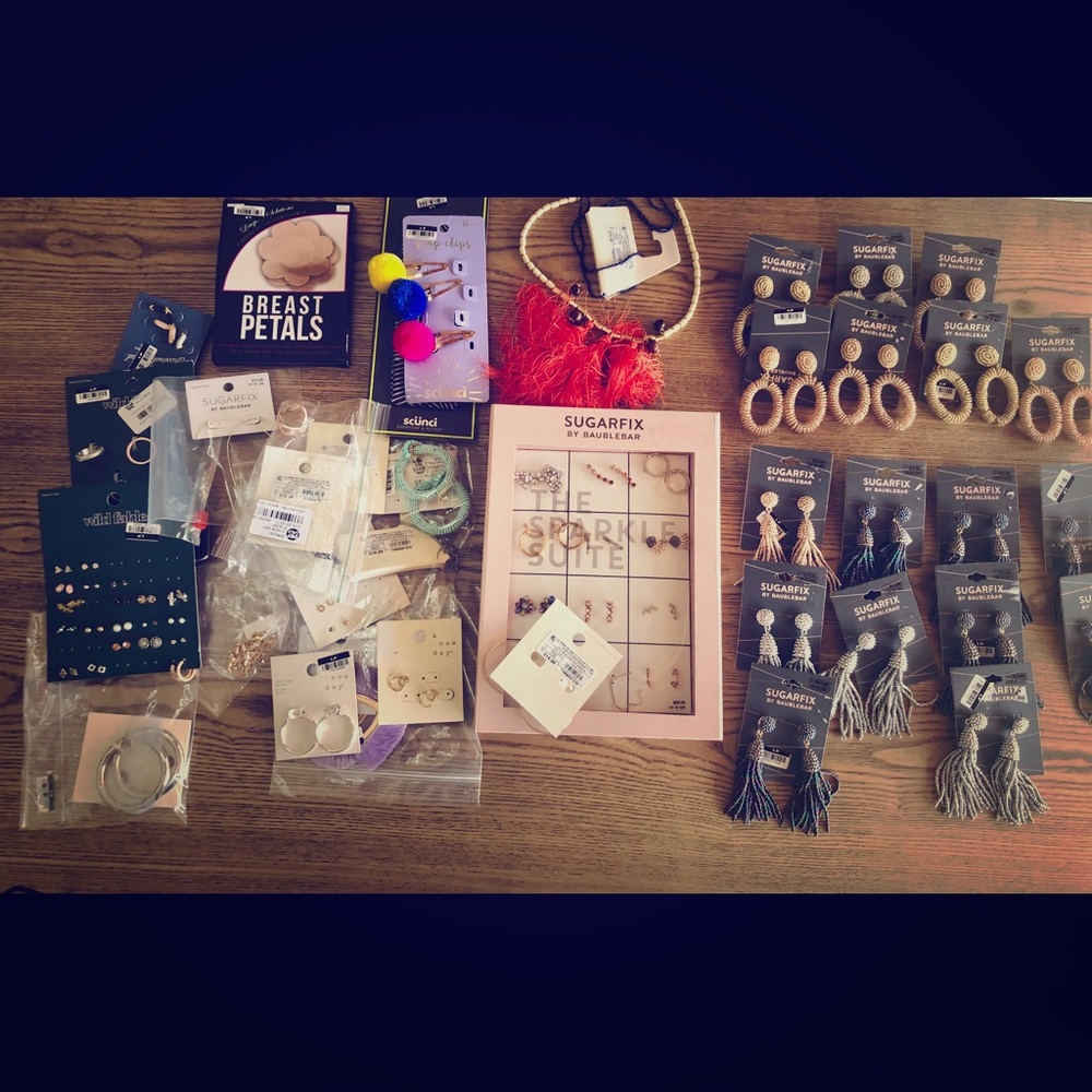 43 Pieces of NEW Jewelry & Accessories worth $500+